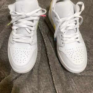 Jordan 1 Low white multicolored swoosh